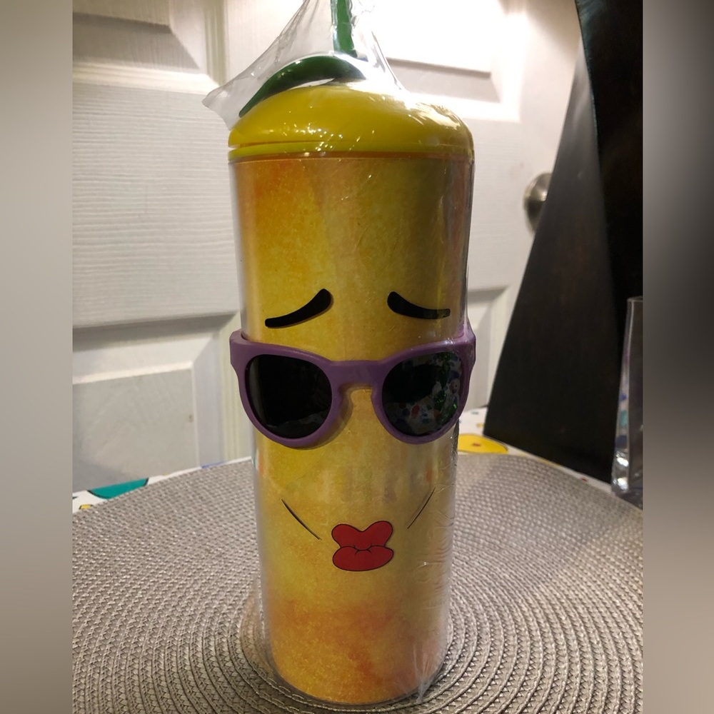 Happy face Tumbler 😎